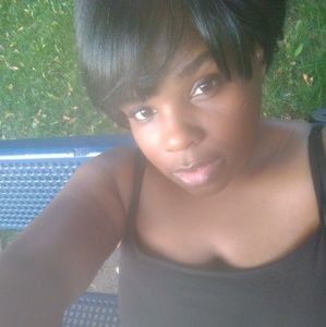 Meet your Posher, Candice